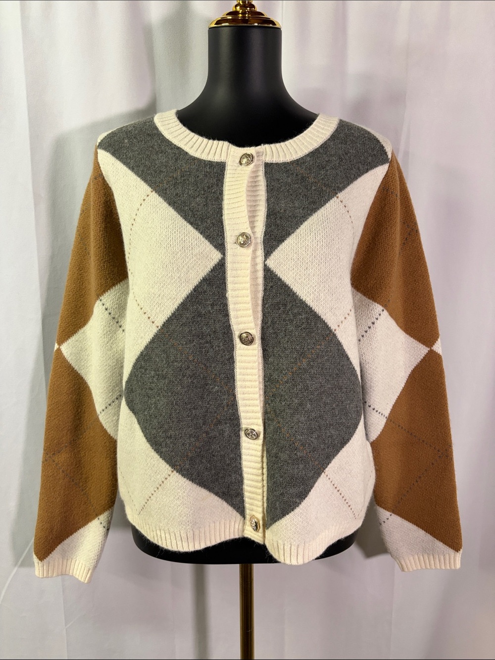 NWT Vici White Gray & Brown Argyle Print Long Sleeve Button Front Cardigan